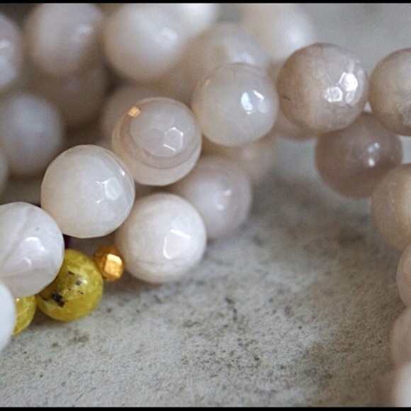 All Natural Semi Precious Stone Bracelet - Picture 4 of 4